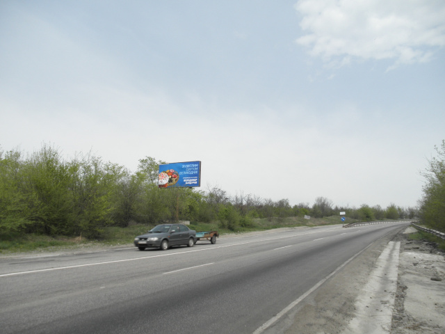 Щит 6x3,  траса Харків - Сімферополь (339км) в Харьков / Кирпичный завод